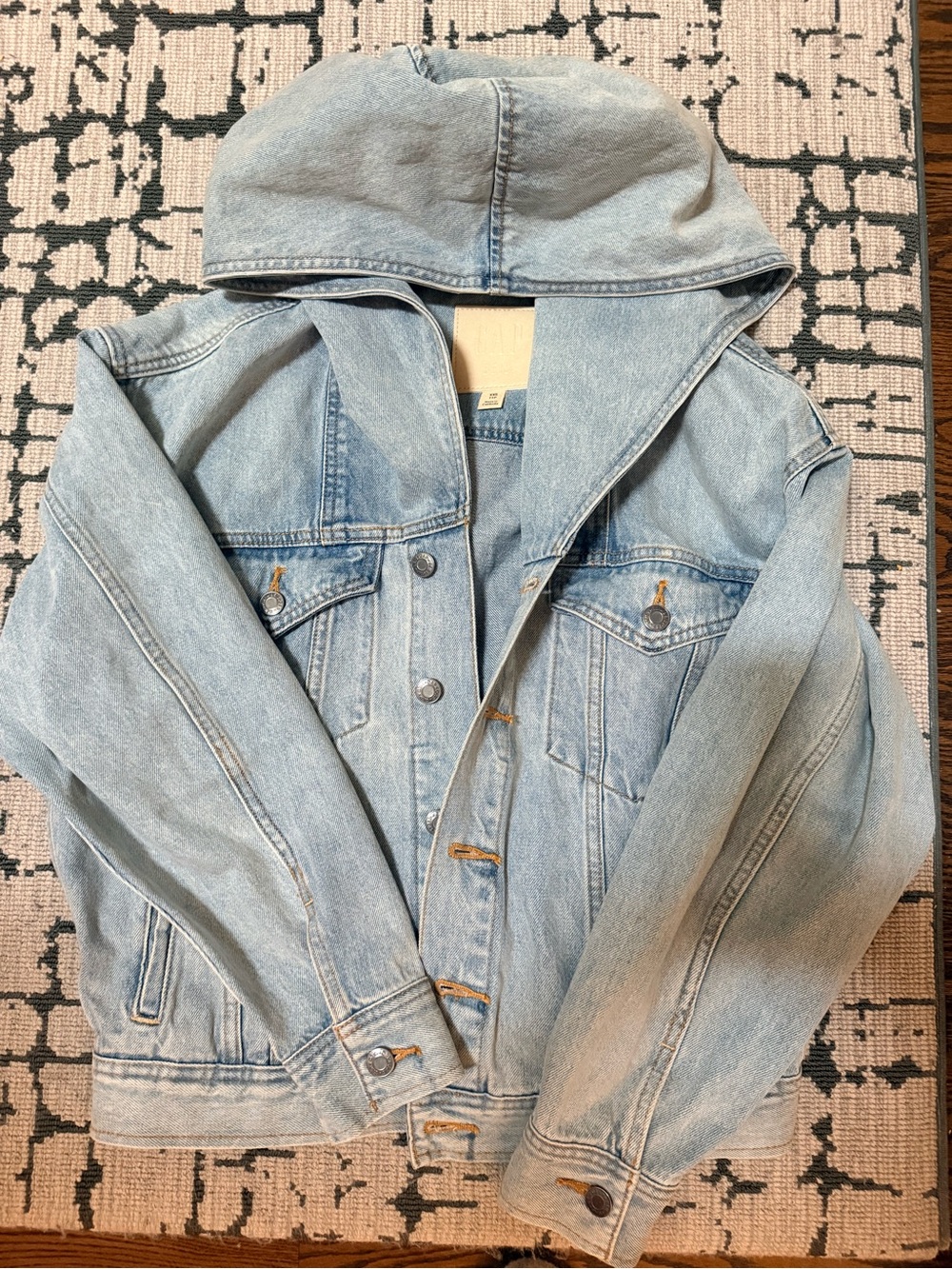 Gap × BÉIS Oversized Denim Jacket